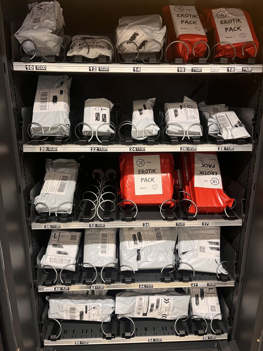 Mystery-Pack-Automat im Kaufland Bad Segeberg