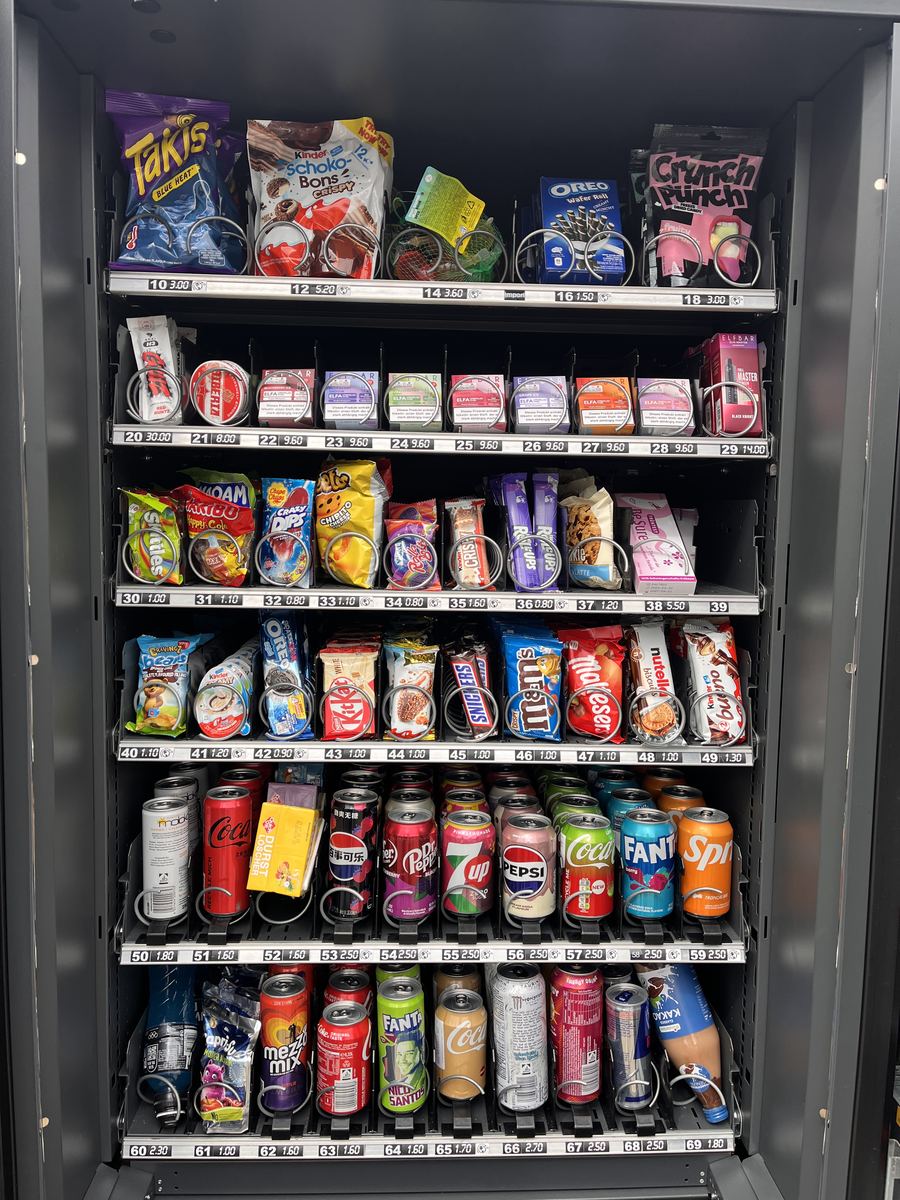 Gefüllter SnackStation-Automat in Wittenborn